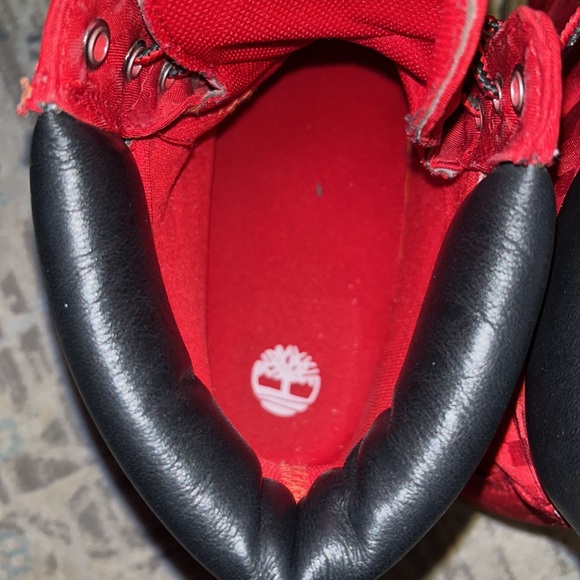 Limited edition red checkered board timberlands - Picture 9 of 14